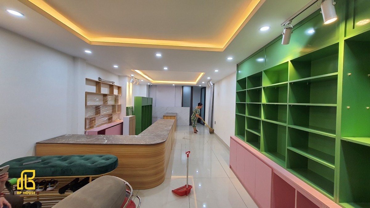 du-an-showroom-my-pham dự án showroom mỹ phẩm
