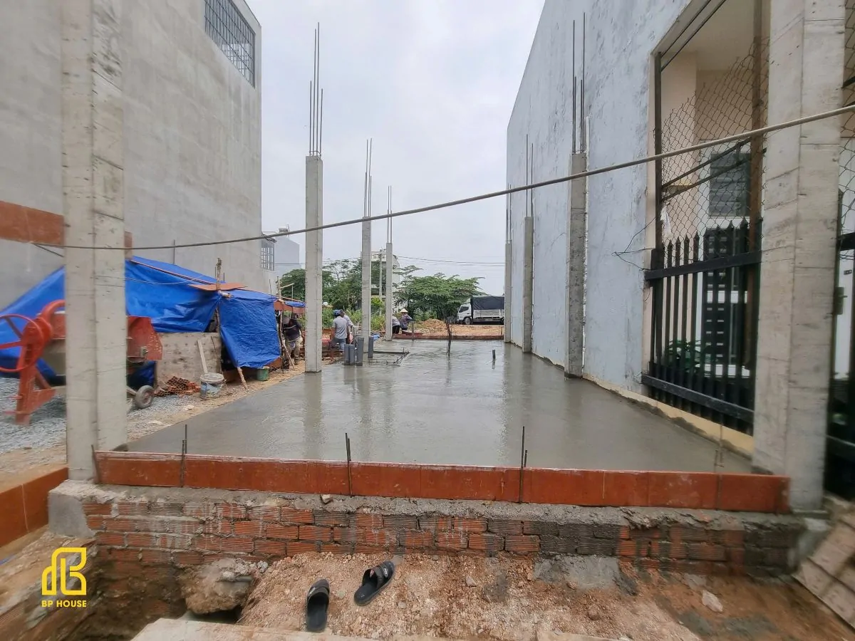 có nên xây nhà năm 2026