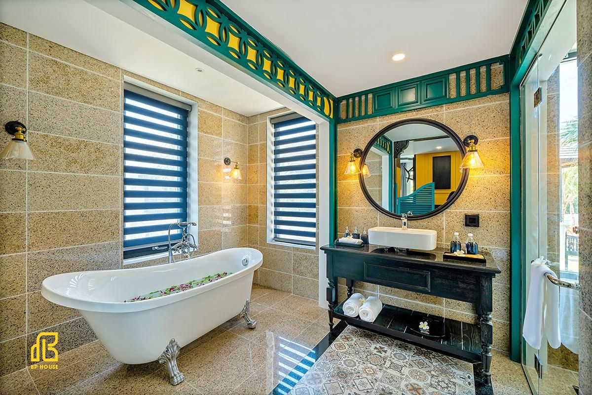 mẫu phòng tắm khách sạn 5 sao